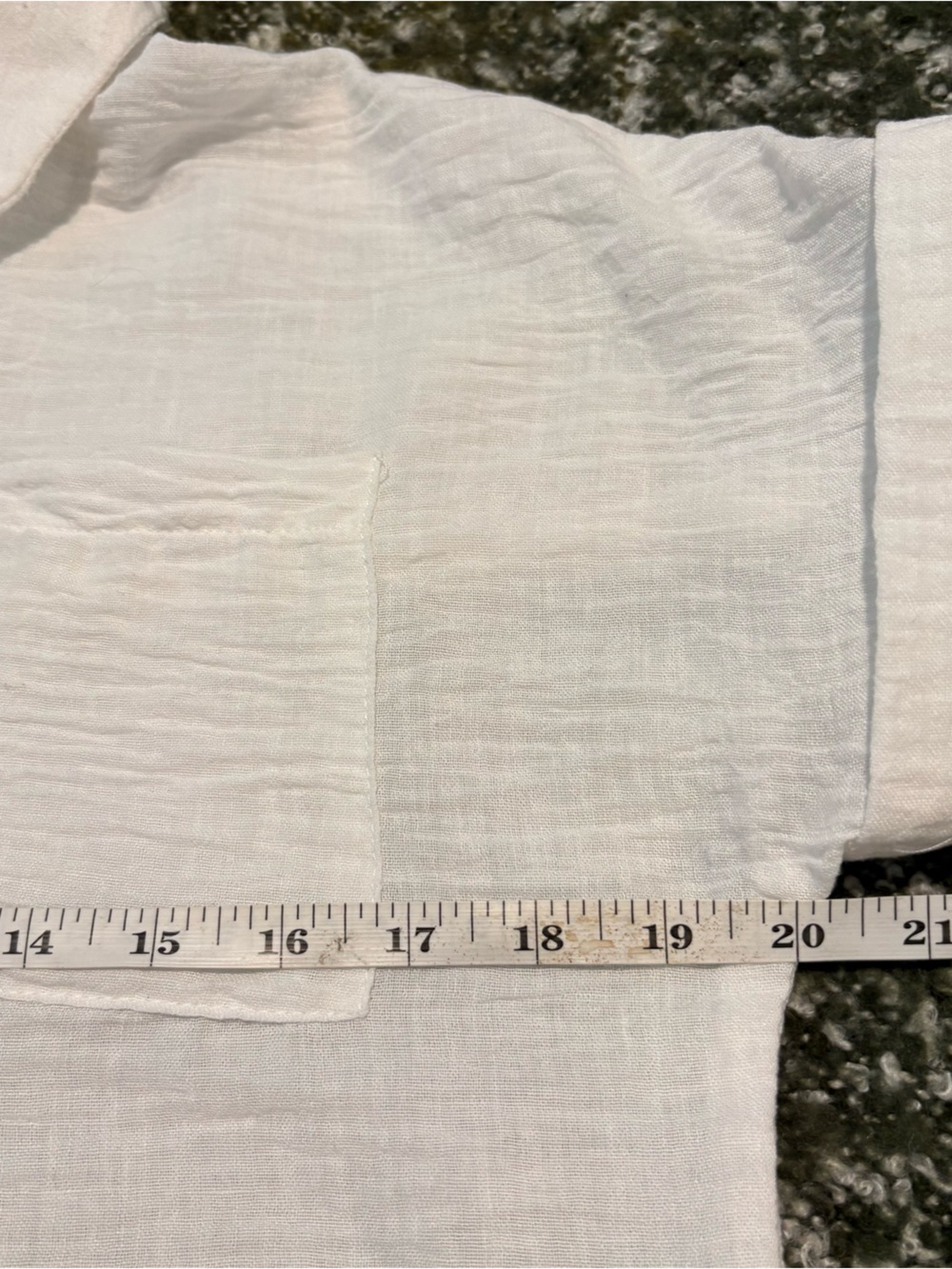 Women’s White Textured Short-Sleeve Button-Up Shirt - Picture 5 of 5